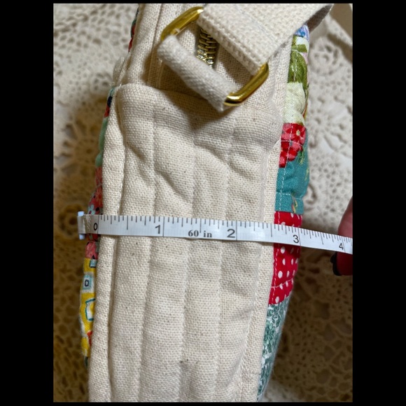 Quilted Granny Patchwork Crossbody Handbag - Picture 6 of 7
